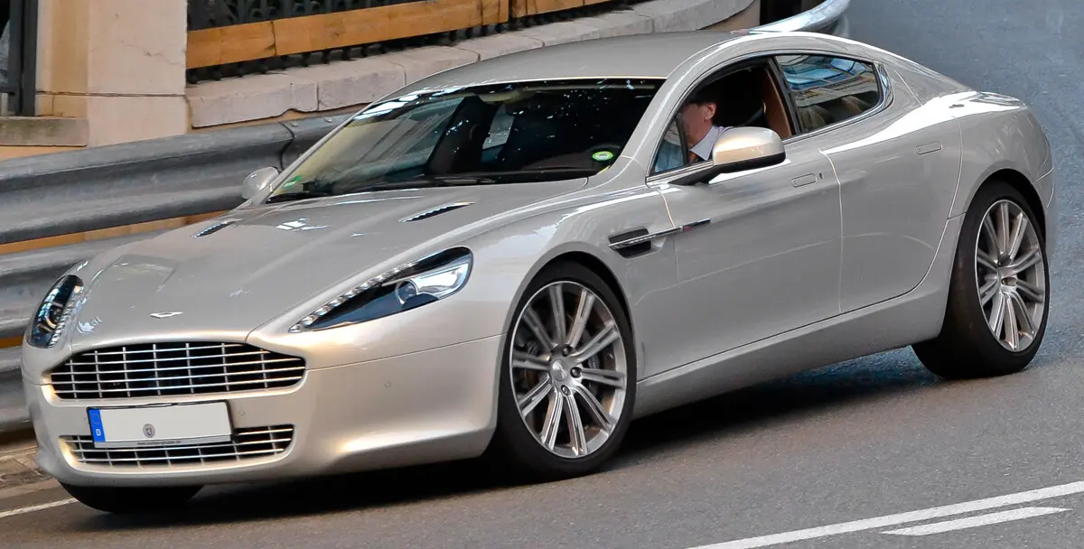 ASTON MARTIN RAPIDE